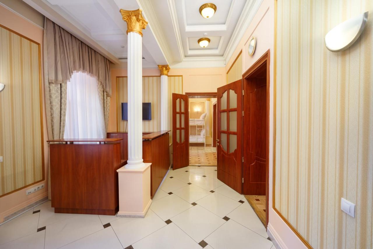Hostel Suputnyk Lviv Eksteriør bilde