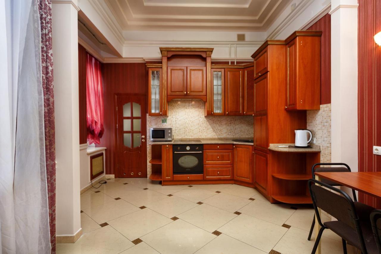 Hostel Suputnyk Lviv Eksteriør bilde